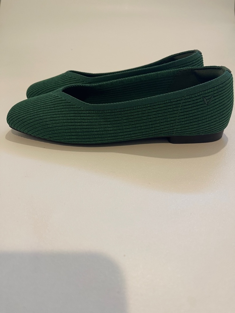 Vivaia Margot 2.0 square-toe flats in green